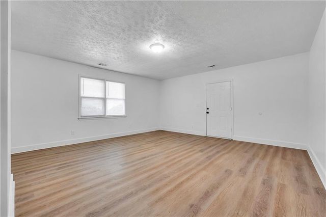 1187 Dixie Road, Covington, GA 30014