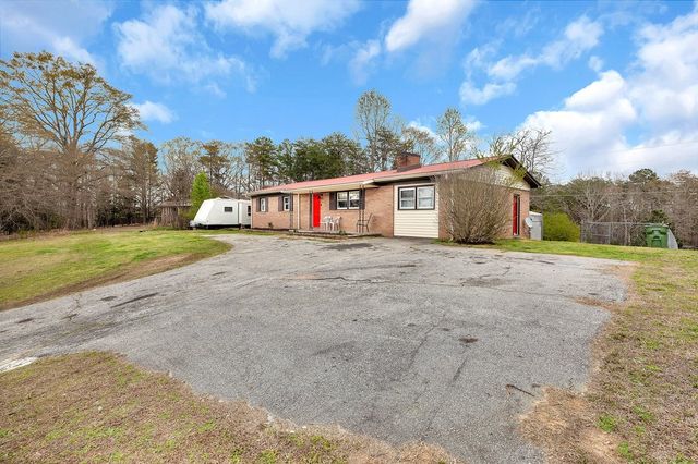 920 White Cut Road, Walhalla, SC 29691