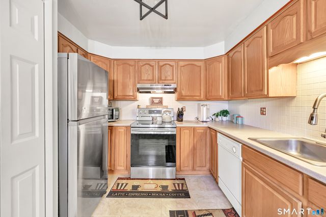 65 River Bend Road C, Stratford, CT 06614