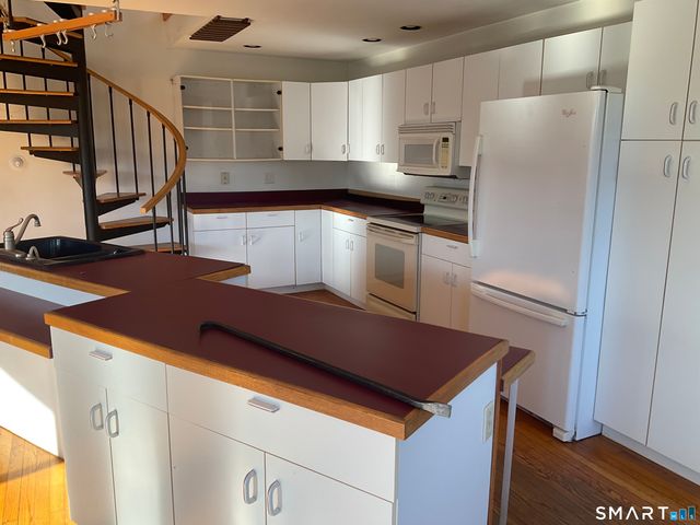 52 Brown Road, East Haven, CT 06512