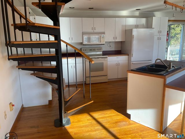 52 Brown Road, East Haven, CT 06512