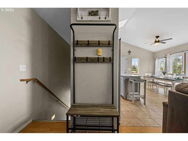 4841 CEDAR St, Astoria, OR 97103