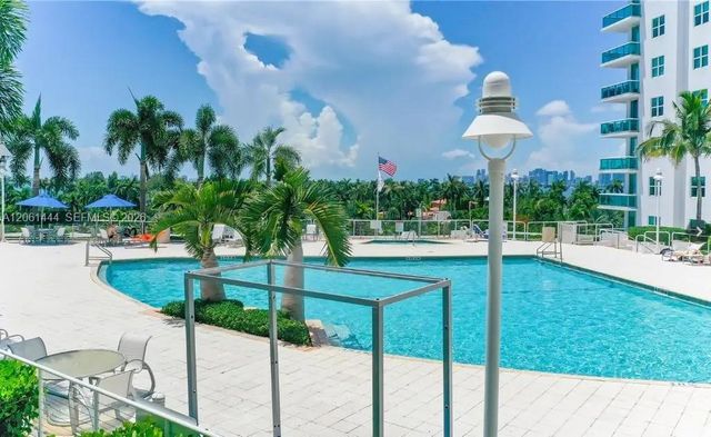 7910 W Harbor Island Dr 708, North Bay Village, FL 33141