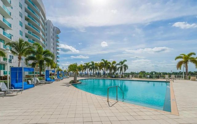 7910 W Harbor Island Dr 708, North Bay Village, FL 33141