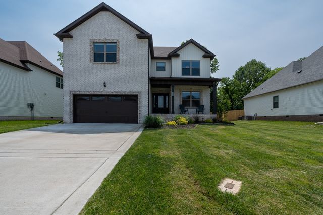 1377 Apple Blossom Rd, Clarksville, TN 37042