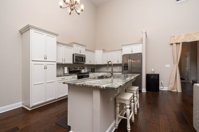 1377 Apple Blossom Rd, Clarksville, TN 37042