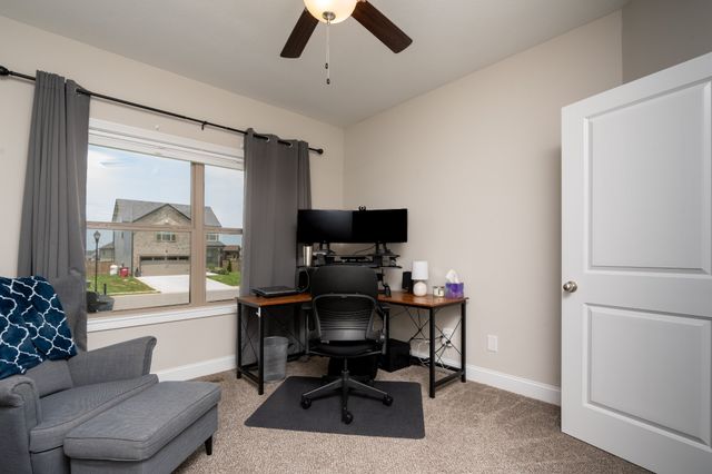 1377 Apple Blossom Rd, Clarksville, TN 37042