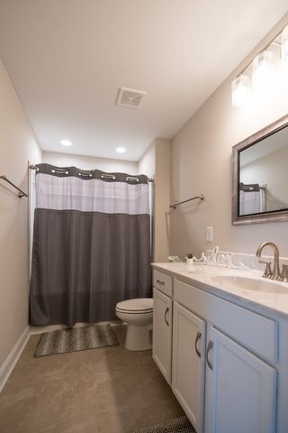 1377 Apple Blossom Rd, Clarksville, TN 37042
