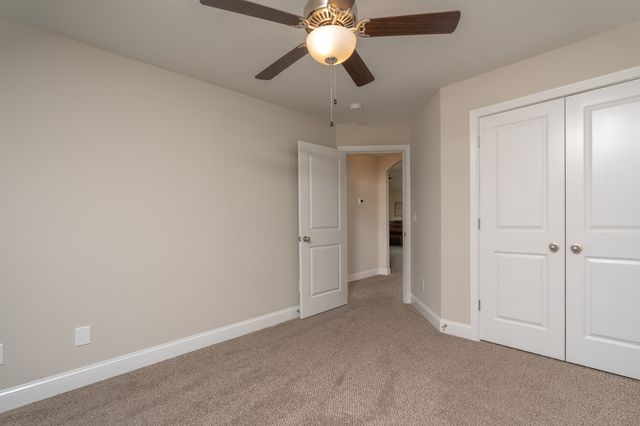 1377 Apple Blossom Rd, Clarksville, TN 37042