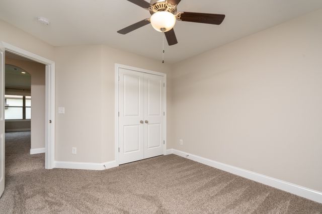 1377 Apple Blossom Rd, Clarksville, TN 37042