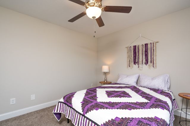 1377 Apple Blossom Rd, Clarksville, TN 37042