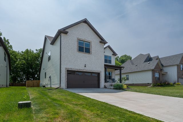 1377 Apple Blossom Rd, Clarksville, TN 37042