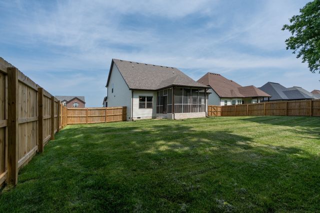 1377 Apple Blossom Rd, Clarksville, TN 37042