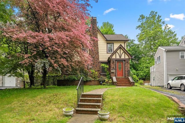 243 Jefferson Avenue, Cresskill, NJ 07626