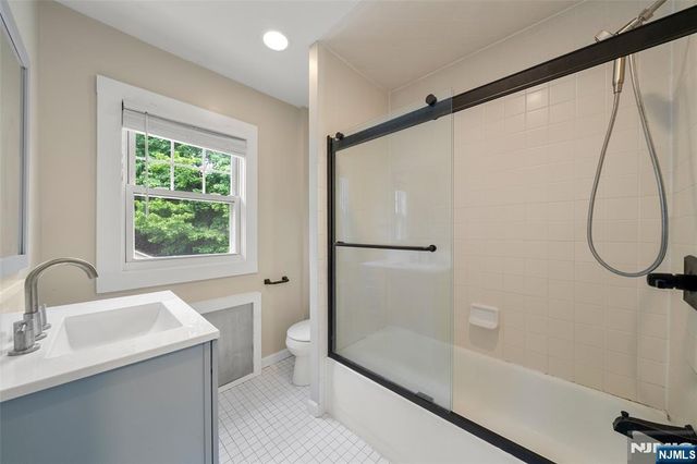 243 Jefferson Avenue, Cresskill, NJ 07626