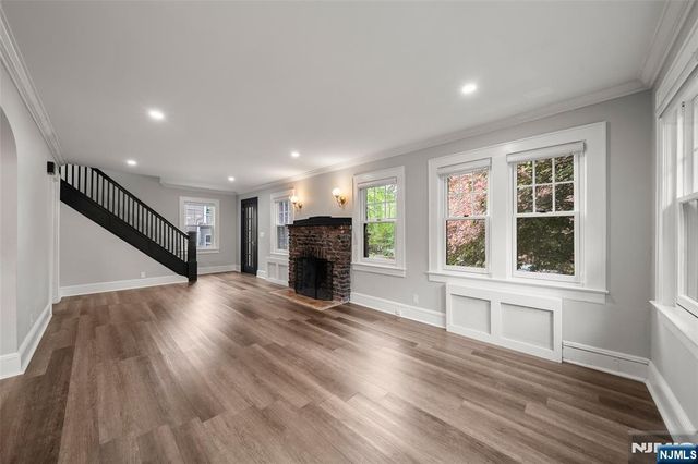 243 Jefferson Avenue, Cresskill, NJ 07626