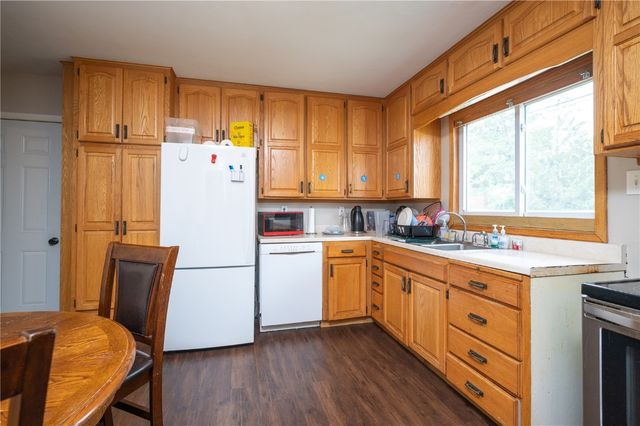 521 29th Street NE, Cedar Rapids, IA 52402