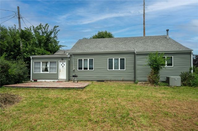 521 29th Street NE, Cedar Rapids, IA 52402