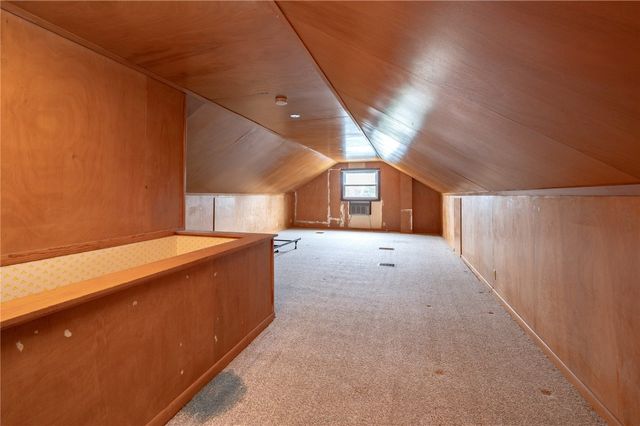 521 29th Street NE, Cedar Rapids, IA 52402