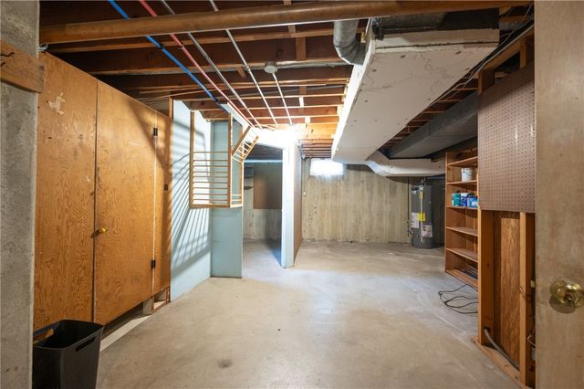 521 29th Street NE, Cedar Rapids, IA 52402