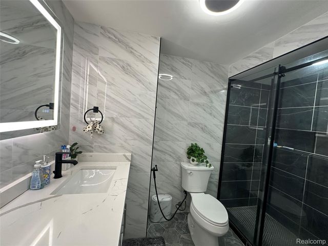 25880 Cherry Hill Road, Dearborn Heights, MI 48127