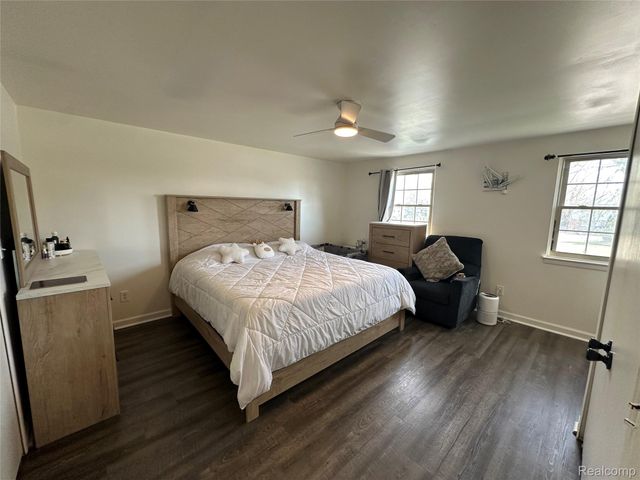 25880 Cherry Hill Road, Dearborn Heights, MI 48127