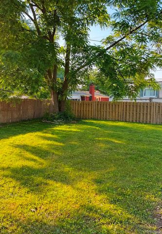 25880 Cherry Hill Road, Dearborn Heights, MI 48127