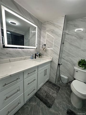 25880 Cherry Hill Road, Dearborn Heights, MI 48127