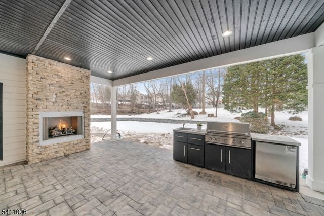 17 Belvedere Drive, Livingston Twp., NJ 07039