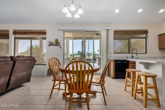 1038 S PALOMINO CREEK Drive, Gilbert, AZ 85296