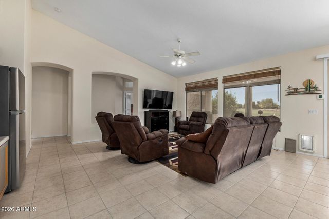 1038 S PALOMINO CREEK Drive, Gilbert, AZ 85296