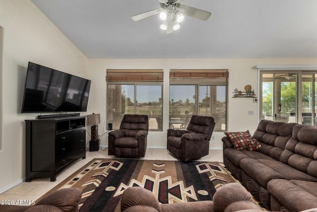 1038 S PALOMINO CREEK Drive, Gilbert, AZ 85296