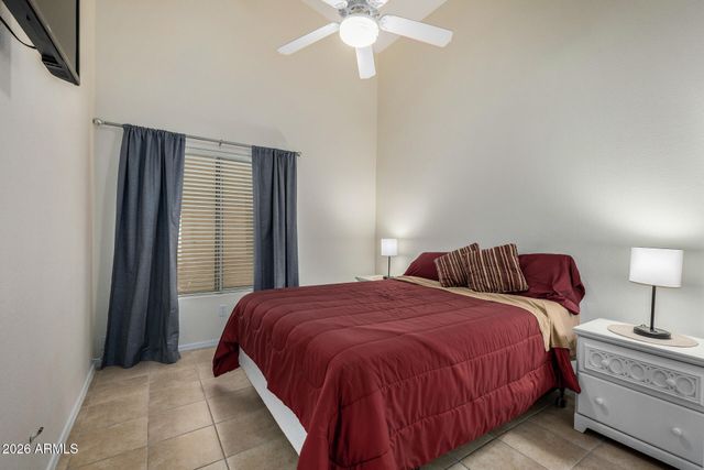 1038 S PALOMINO CREEK Drive, Gilbert, AZ 85296