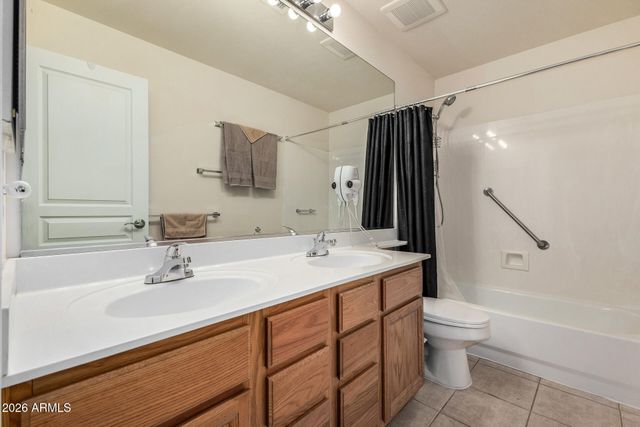 1038 S PALOMINO CREEK Drive, Gilbert, AZ 85296