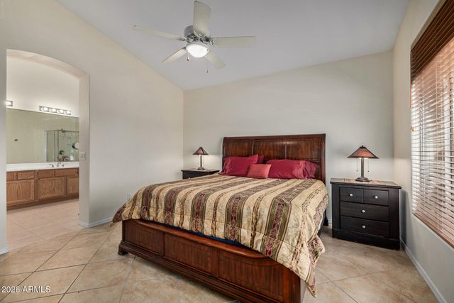 1038 S PALOMINO CREEK Drive, Gilbert, AZ 85296