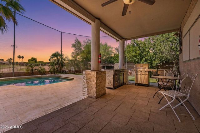 1038 S PALOMINO CREEK Drive, Gilbert, AZ 85296