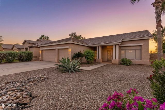 1038 S PALOMINO CREEK Drive, Gilbert, AZ 85296