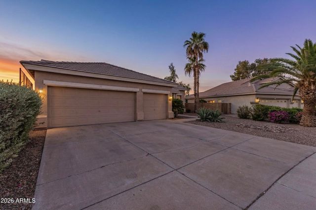 1038 S PALOMINO CREEK Drive, Gilbert, AZ 85296