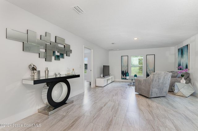 3014 San Filippo Drive SE, Palm Bay, FL 32909