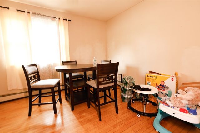 2 Horne St, Methuen, MA 01844