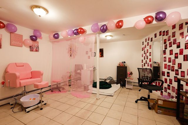 2 Horne St, Methuen, MA 01844