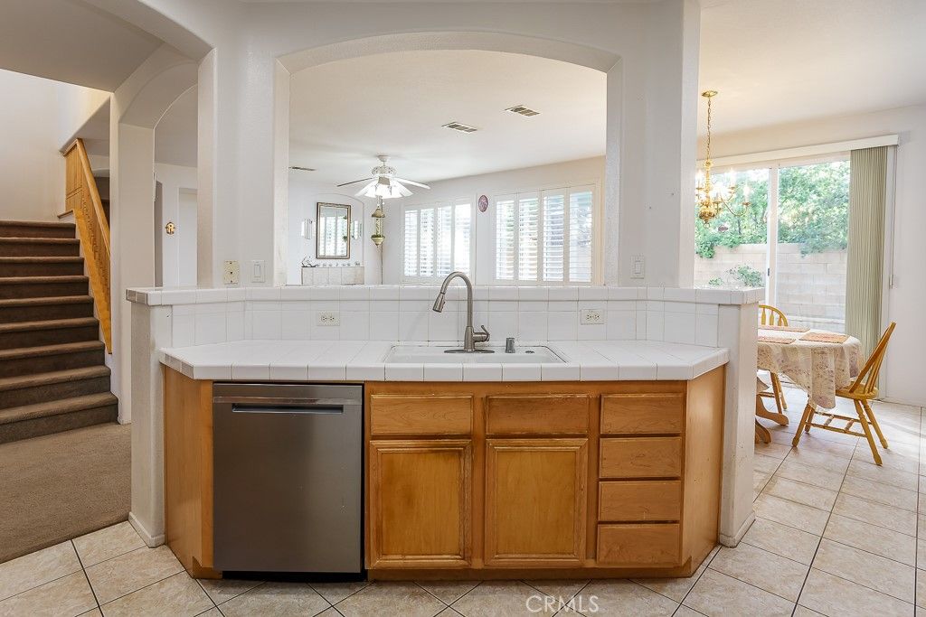 Image 9 of property listing at 40339 Preston Road, Palmdale, CA 93551