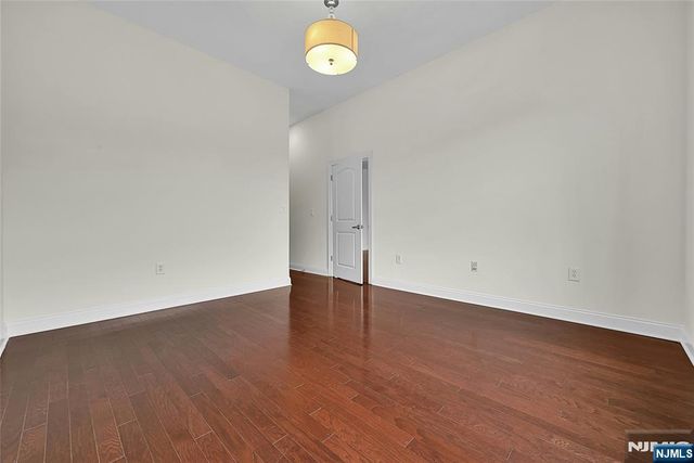 22 Ave At Port Imperial 512, West New York, NJ 07093