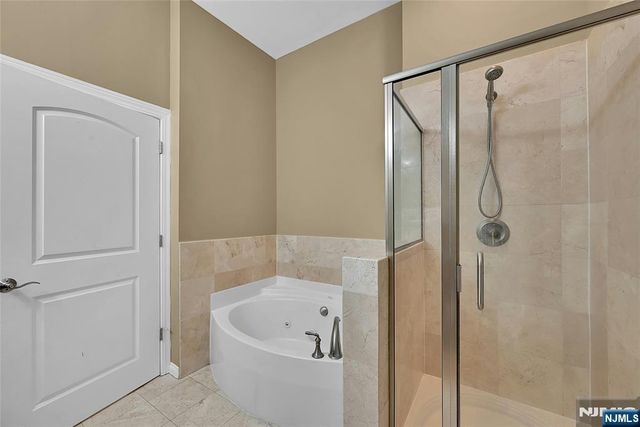 22 Ave At Port Imperial 512, West New York, NJ 07093