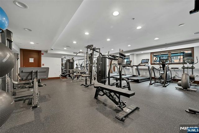 22 Ave At Port Imperial 512, West New York, NJ 07093