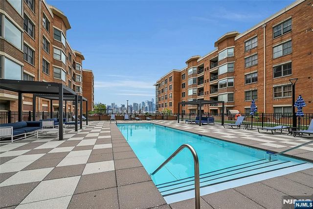 22 Ave At Port Imperial 512, West New York, NJ 07093