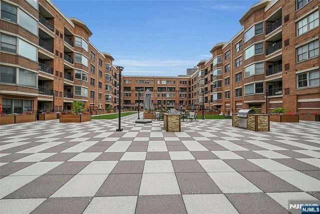 22 Ave At Port Imperial 512, West New York, NJ 07093