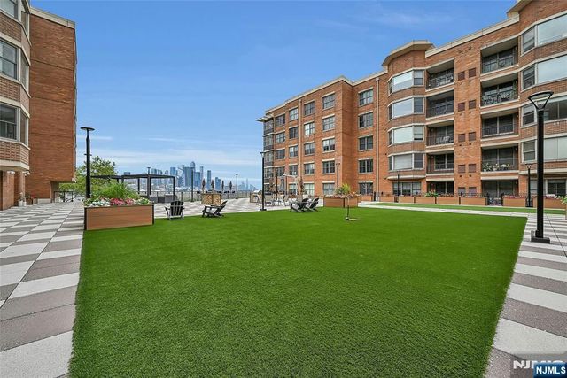 22 Ave At Port Imperial 512, West New York, NJ 07093