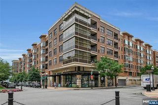 22 Ave At Port Imperial 512, West New York, NJ 07093