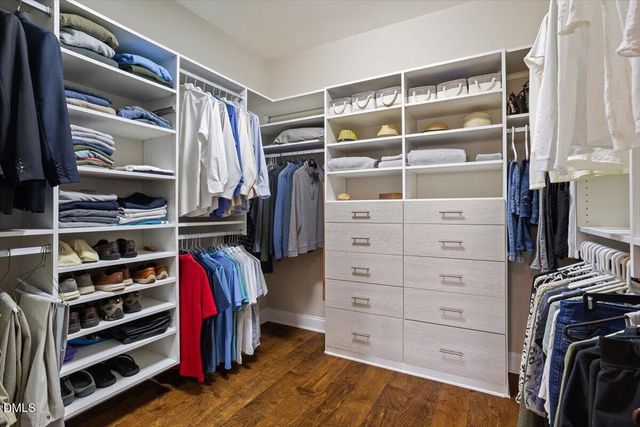 609 Angelica Circle, Cary, NC 27518